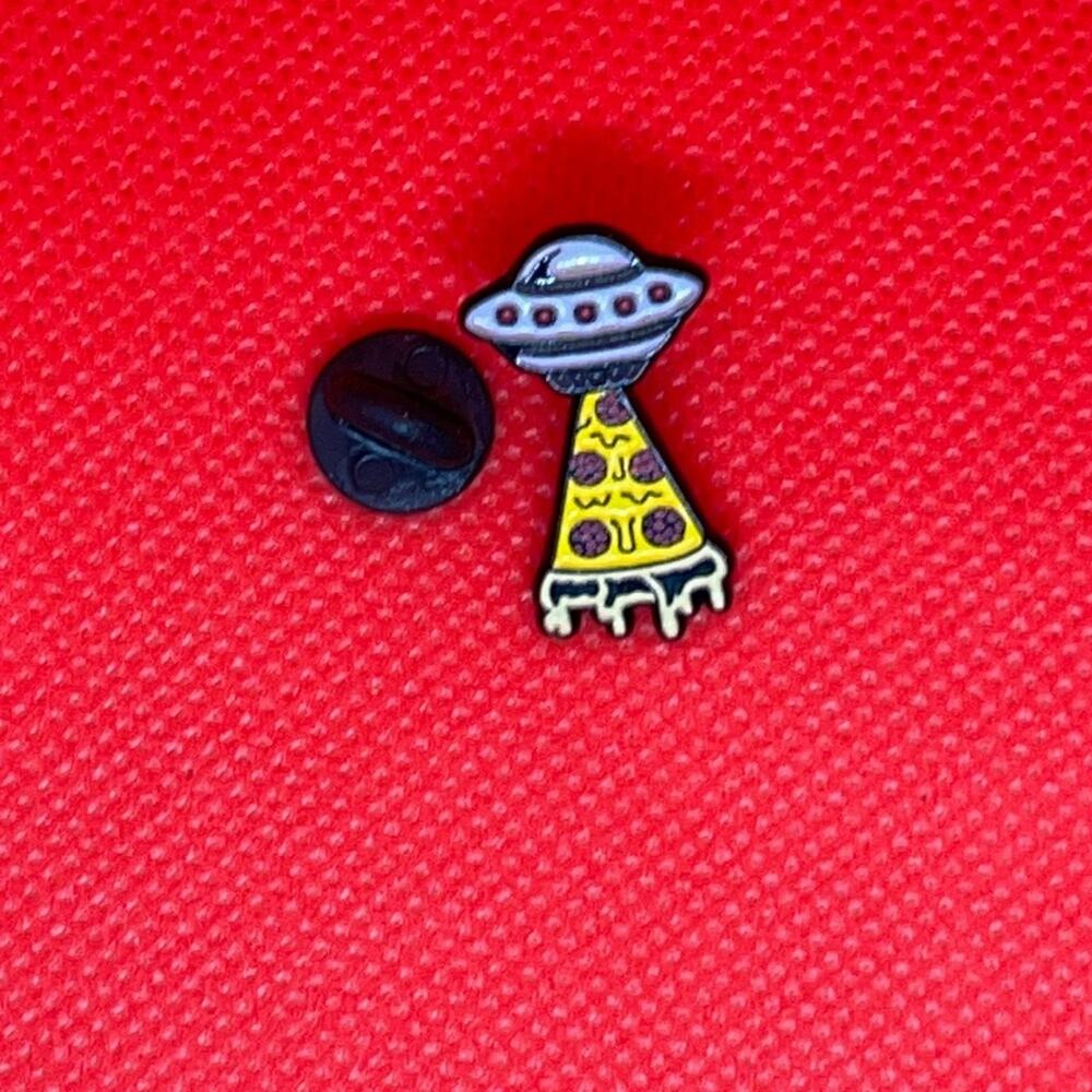 Space Ship Alien 🍕 Pizza Pin Brooch